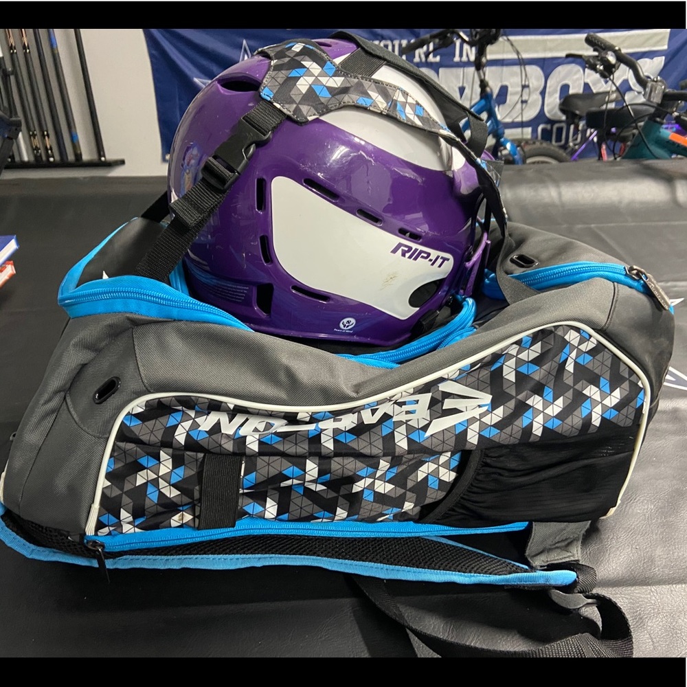 Girl’s Softball bag, helmet and face mask